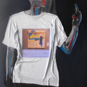 article-19-100-70-cm-t-shirt-and-oil-on-canvas